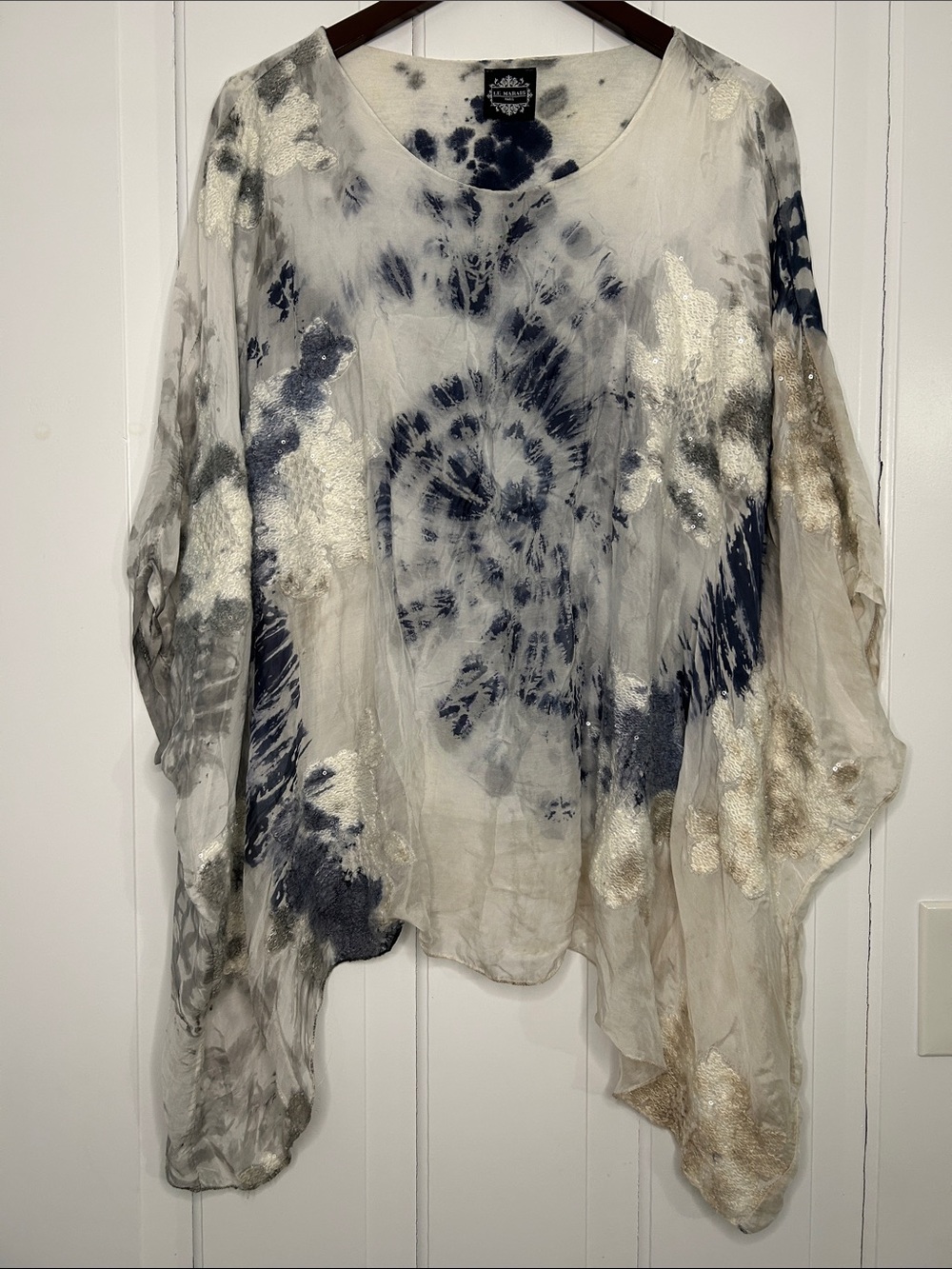 Gorgeous Silk Le Marais Paris Tie-Dye flowy boho hippie Top in Navy and Cream